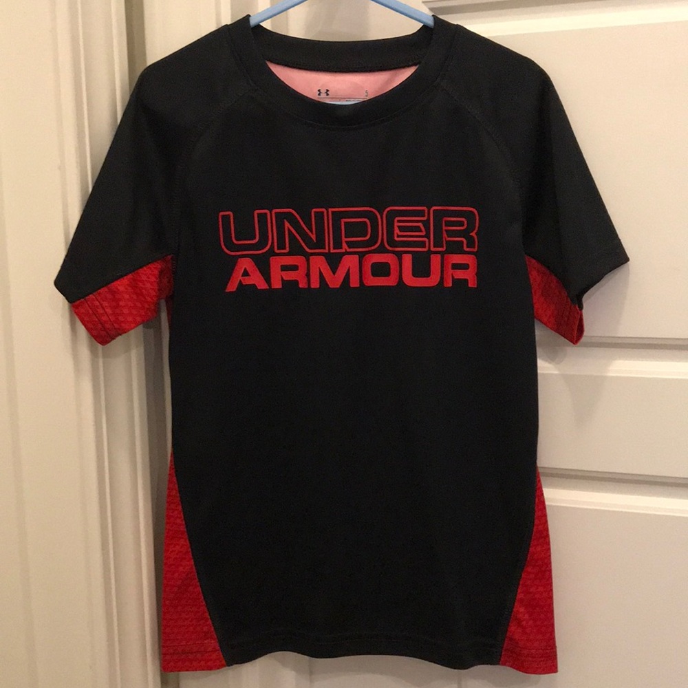 Under Armour T-shirt